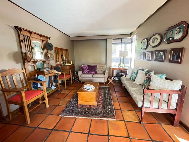 5 Bedroom Property for Sale in Bergzicht Western Cape